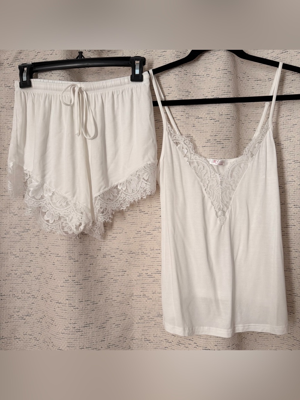 Avidlove White Cami & Eyelash Lace 2-Piece Sleepwear Set